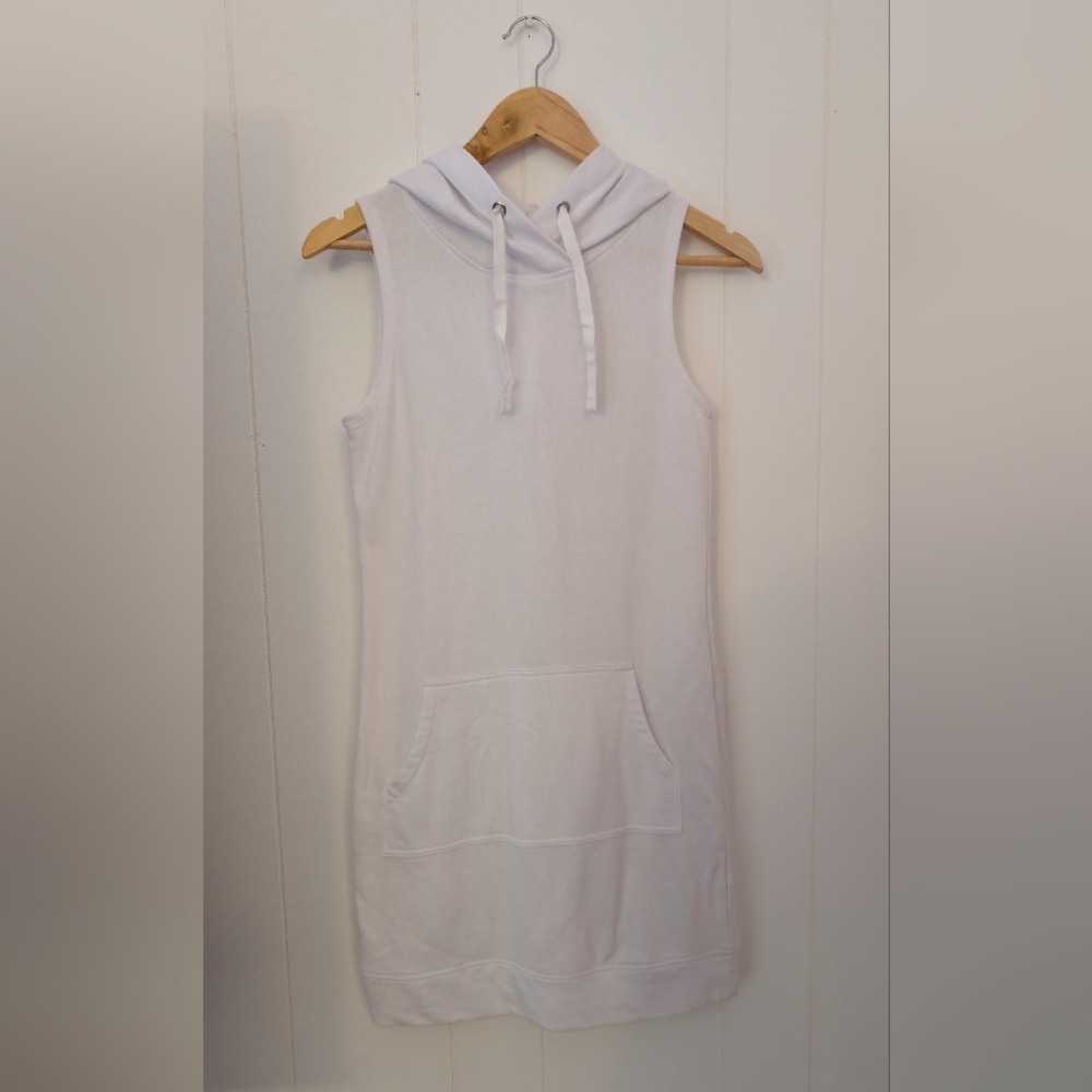 💜 3/$30 - Fabletics White Hooded Dress